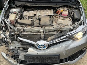 Toyota Auris Touring Sports 2015, POJAZDNE, Hybrid, 83000 km - 15