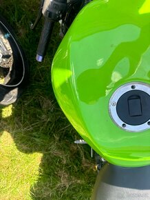 Rozprodam Kawasaki Zx10R Ninja 04-05 na nahradni dily - 15