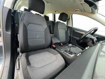 VW Passat B7 2.0TDI 103KW Manuál,Navi,TAŽNÉ,Alu R16,Nová STK - 15