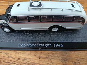 Model autobusu Reo speedwagon 1946 - 15