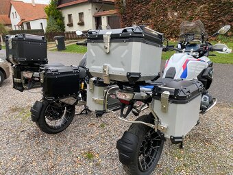 Kufry na moto - 15