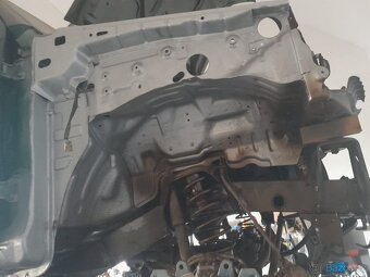 Suzuki Jimny 4x4 - rok2008,najeto101578KM,1.3benzín,62kw - 15