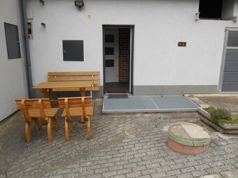 Prodám vícegenerační rodinný dům, prostory k podnikání - 15
