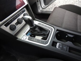 VW Passat Variant 2.0TDi,110kw,DSG,2017,1.maj.-21%DPH - 15