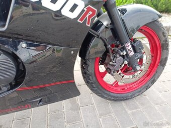 Kawasaki gpx 600 - 15