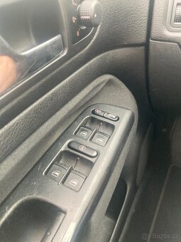 VW Golf 1.6 16V - 15