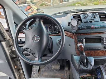 MERCEDES-BENZ VIANO V6 3.0CDi 150kW LONG 8míst automat - 15