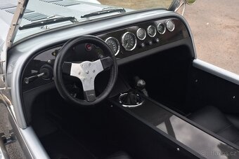 VM 77 (Caterham) - 15
