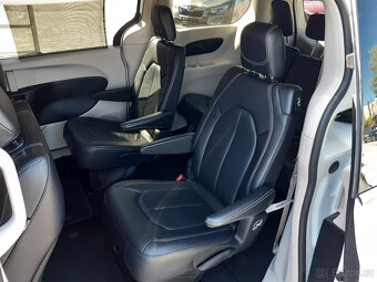Chrysler Pacifica 3,6L,r.v.2022, kůže,7mít,TopStav,39.000 km - 15