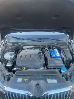 Skoda Superb 2.0 TDi 110 kW 2020 rok - 15