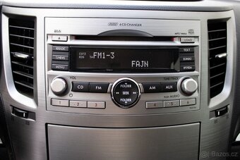 Elegantní a spolehlivý Subaru Outback z roku 2011 - 15