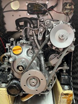 Kajutová plachetnice Friendship 27 - 15