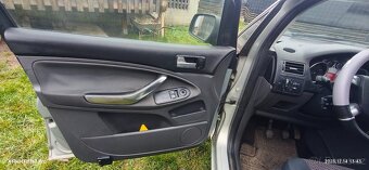 Ford C-MAX 1.6 benzín - 15