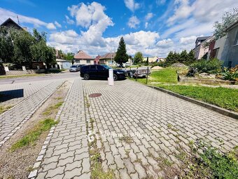 Prodej komerčních prostor - provozovna, 35 m2 + navíc pozeme - 15