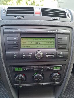 Škoda Octavia 1.9 TDi 77kw,BKC,tažné,22000Kč - 15