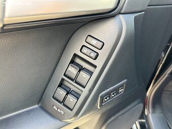 Toyota Land Cruiser,executive,kůže,7míst ,střešní okno, DVD - 15