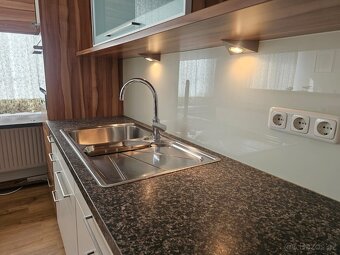 Kompletní kuchyně ONTARIO vč. SIEMENS spotřebičů - 15