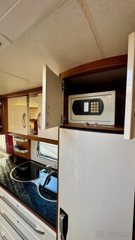 Luxusní karavan Hobby Premium 650 UFF - 15