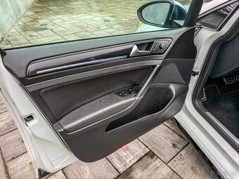 Volkswagen Golf R 2.0 TSI 221 kW 4Motion DSG - 15