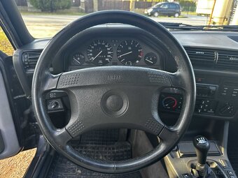BMW 318i E30 - 15