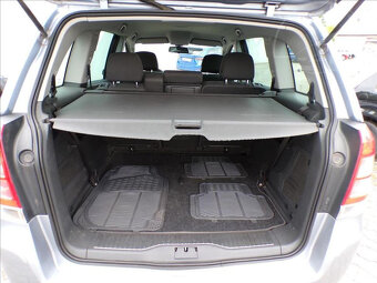 Opel Zafira 1,6 Turbo 110kW 7.MÍST,TAŽNÉ - 15