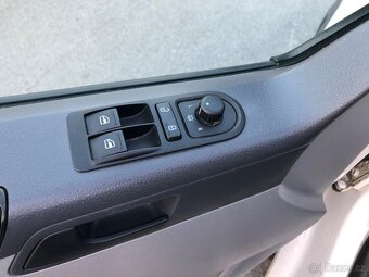 VW T5 Facelift rv. 2011 2.0TDI KLIMATIZACE 9 míst - 15