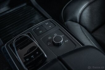 Mercedes-Benz GLE 350d 4Matic AMG 1. maj., HK, DPH - 15