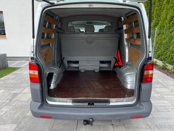 VW TRANSPORTER T5 1.9TDI BEZ DPF 5 MÍST R.V.2006 - 15