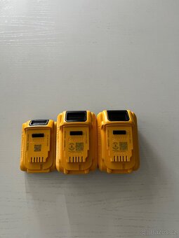 Dewalt Nové Batteries 20V XR 6.0ah 2.0ah  $$$$$$$$$$$$$$$$$$ - 15