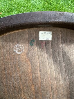 Židle TON, masivní stoly a lavice ze smrkového dřeva - 15