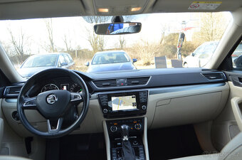 PRODÁM ŠKODA SUPERB COMBI 2.0TDI 150PS MAXIMÁLNÍ VÝBAVA 2015 - 15