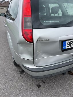 Ford Focus 1.6i 74kW - 15