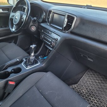 Prodám Kia Sportage 2018 4x4 - 15