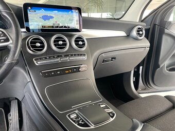Mercedes-Benz GLC 300e 4Matic Webasto Tažné DPH - 15