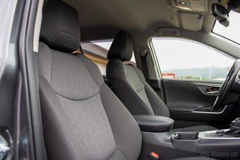 Toyota RAV4 2.5 e-CVT HEV odp.dph /AJ NA SPLÁTKY/ - 15