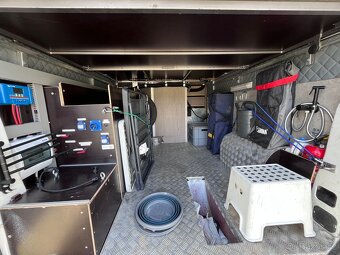 Obytný automobil, obytná dodávka Opel Movano 2.8 Dti - 15