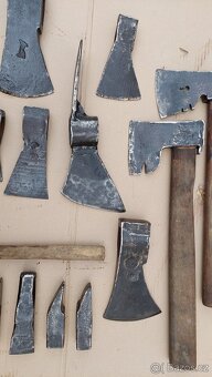 Sekera stará kladiva - rezervace do soboty - 15