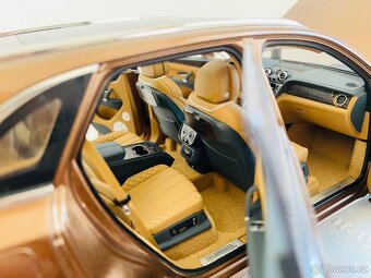 PRODÁNO Bentley Bentayga Kyosho 1:18 - 15