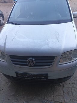 Prodám náhradní  VW Touran 2004 - 15
