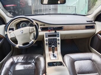 VOLVO XC70 2,4D5 AWD 136kw automat - 15