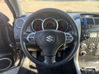 Suzuki Grand Vitara 1.9D MANUÁL 4x4 - 15