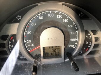 VW Fox 1.2 HTP 40kW, rok 2005 - 15