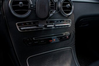 Mercedes-Benz GLC SUV 350 e 4MATIC A/T - 15