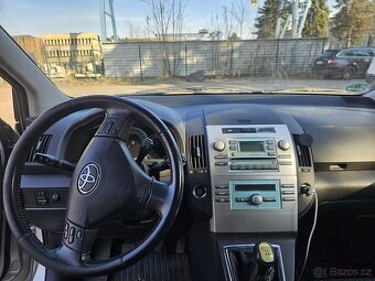 TOYOTA COROLLA VERSO 2.2 130KW - 15