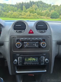 Vw Caddy, TSI, 5 míst, klima, tažné, výhřev - 15