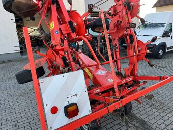 Obraceč sena, píce KÜHN GF 7702 - 15