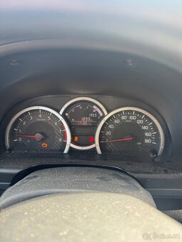 Prodám suzuki jimny 1,3 benz 4x4 rv 16 - 15