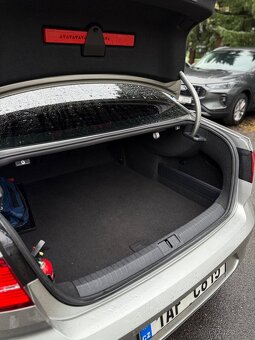 Passat b8 R-line 2.0 tdi.DSG.Sedan - 15