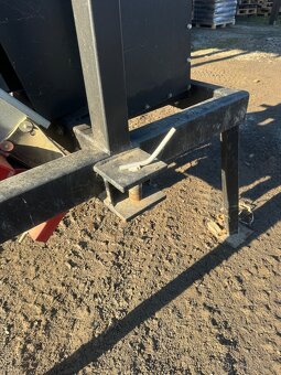 Špalíkováč Profi otvor 100x220 za traktor - 15