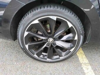 Škoda Superb sportline iV TSI 160kw/tažné/Canton/Matrix/DCC - 15